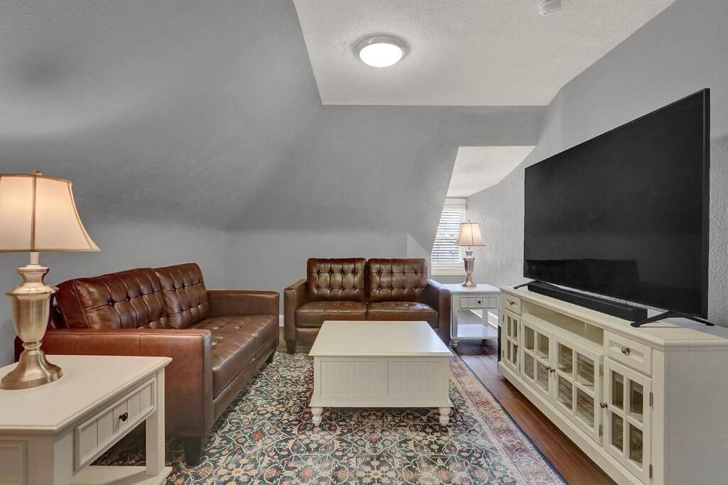 Suites On Seneca - Gorgeous One Bedroom Apartment هاريسبرج المظهر الخارجي الصورة
