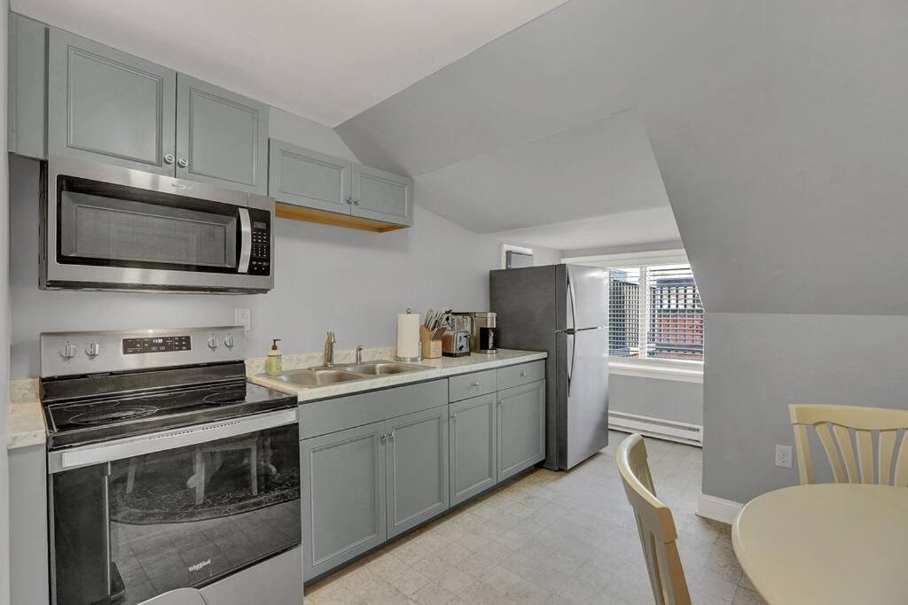 Suites On Seneca - Gorgeous One Bedroom Apartment هاريسبرج المظهر الخارجي الصورة