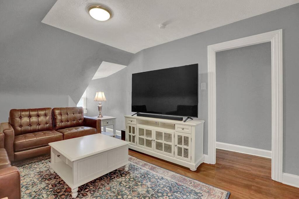 Suites On Seneca - Gorgeous One Bedroom Apartment هاريسبرج المظهر الخارجي الصورة