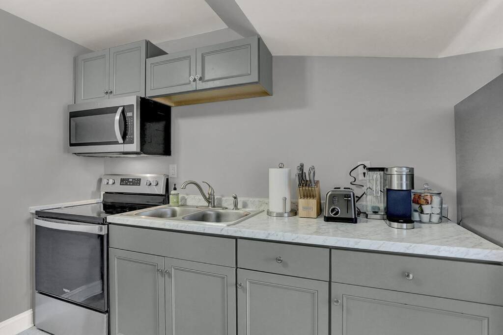 Suites On Seneca - Gorgeous One Bedroom Apartment هاريسبرج المظهر الخارجي الصورة